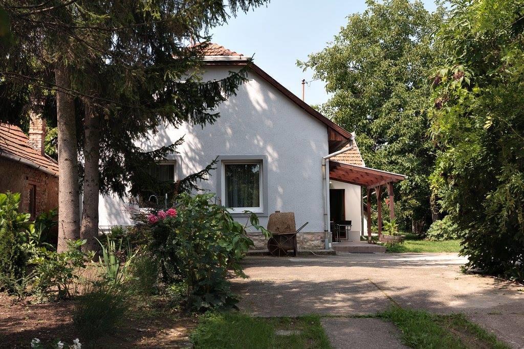 Borostyán 20 * Sárospatak